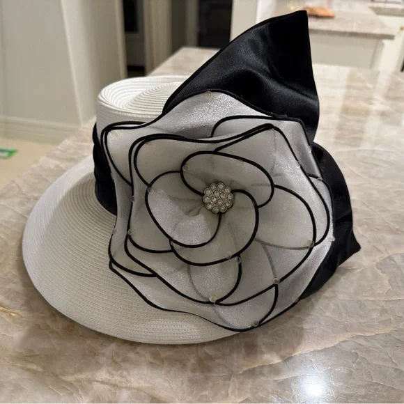 Whittall and Shon Kentucky Derby Hat Easter Hat, Church Hat - Picture 5 of 15